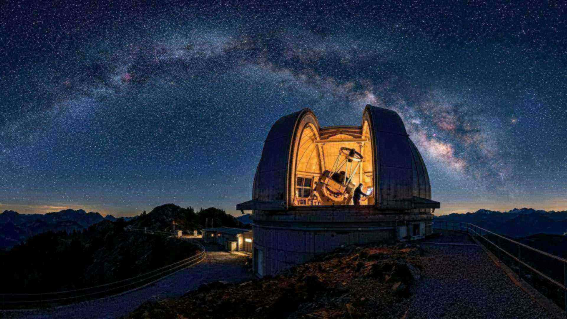 Loi de Hubble-Lemaître — reconstitution numérique